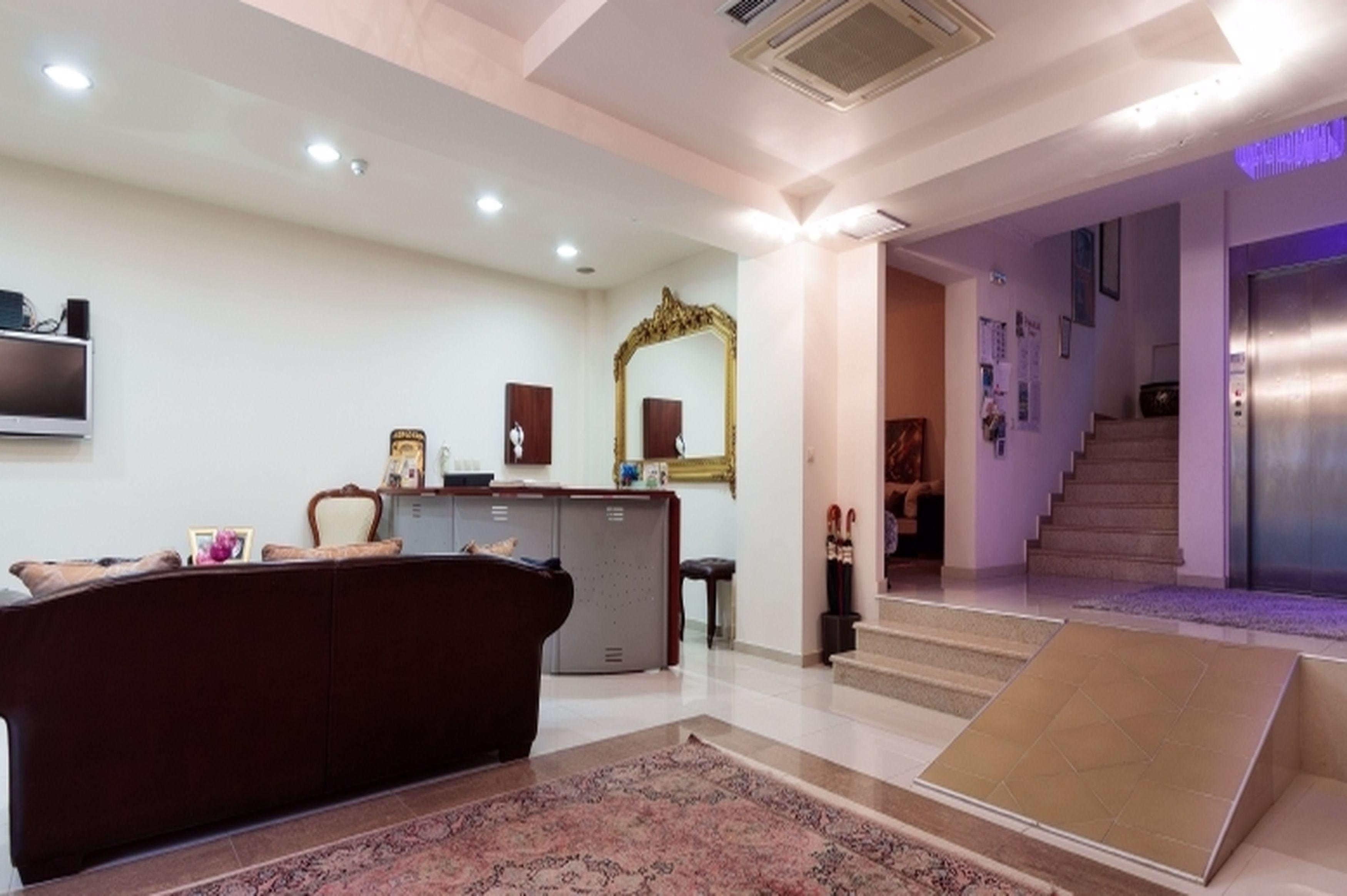 Christina Hotel Olympiakí Aktí Buitenkant foto