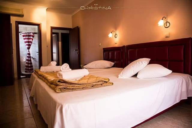 Christina Hotel Olympiakí Aktí Buitenkant foto